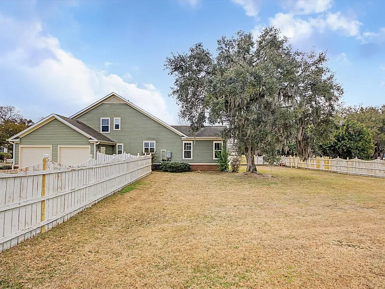 3078 Dickinson Dr — Photo 53
