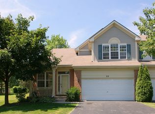 22 N Silverton Ct, Palatine, IL 60067