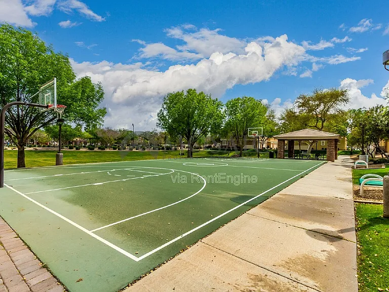 1384 S Sabino Dr — Photo 48