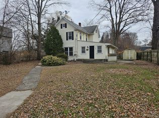 169 Atwater St #1, Plantsville, CT 06479