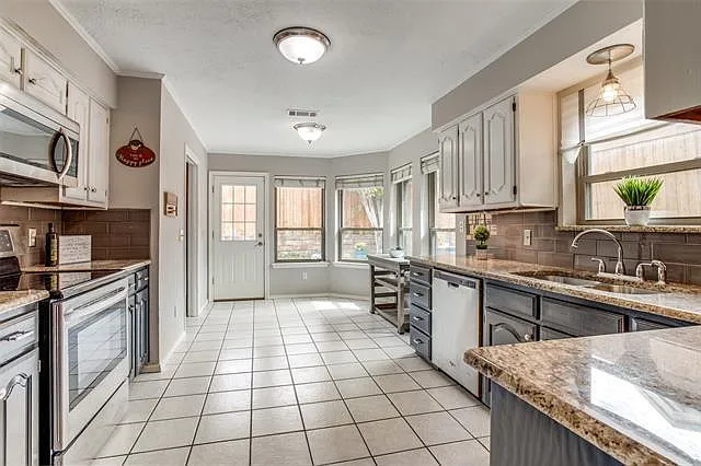 2729 Monet Pl — Photo 8