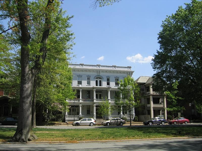1st image of 2906 Monument Ave APT 03