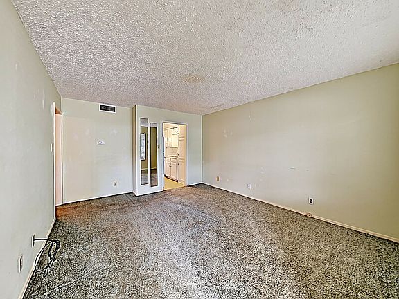 3rd image of 5836 Locke Ave APT 100