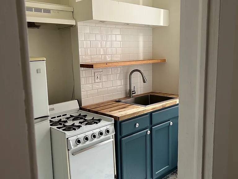 703 Cathedral St #1M — Photo 9
