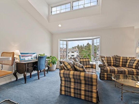2nd image of 240-30B Oak Park Drive #31B