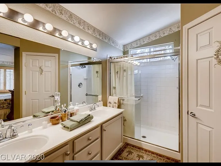 912 Windhook St — Photo 11
