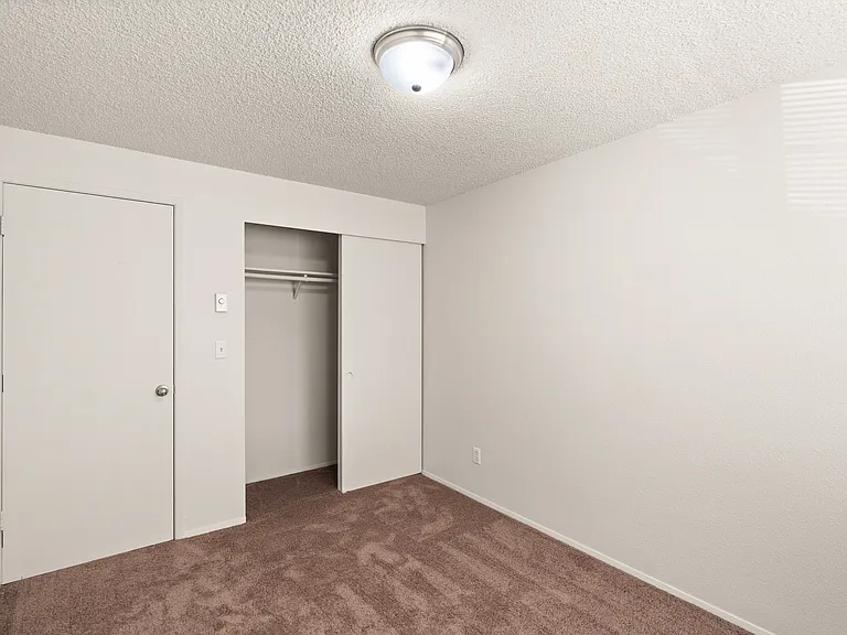 2x1 - 837 sq ft 2x1 - 837 sq ft