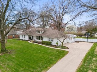 9714 Overbrook Rd, Leawood, KS 66206