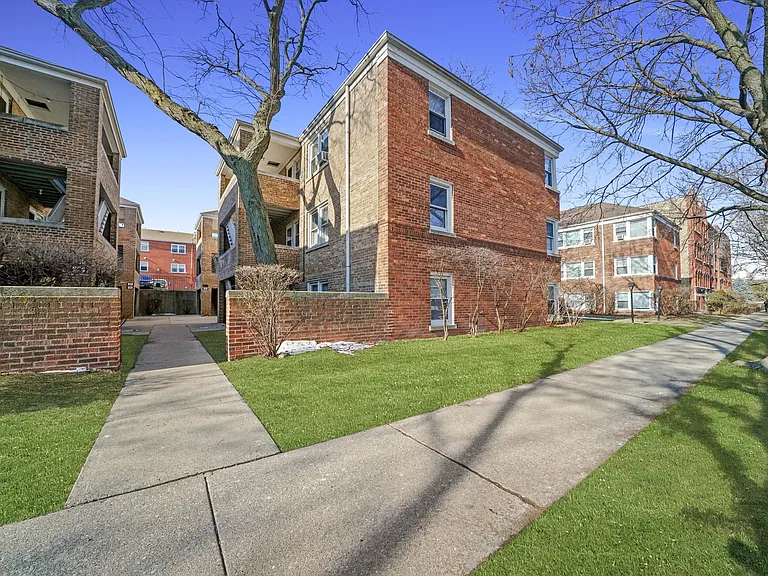 432 Elmwood Ave #2 — Photo 11