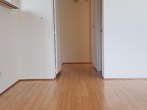 4th image of 2305 Glendale Blvd #103