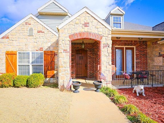 2nd image of 5715 S Berry Farm Dr