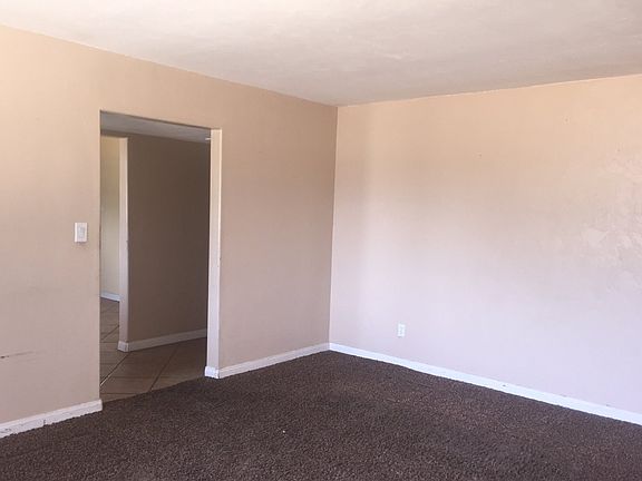 Additional Living Room