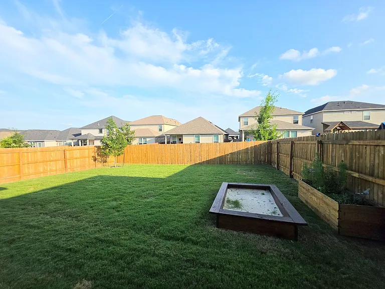 250 W Flowing River Dr — Photo 29