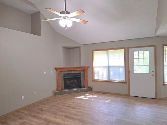 2nd image of 3878 S Keystone Ave