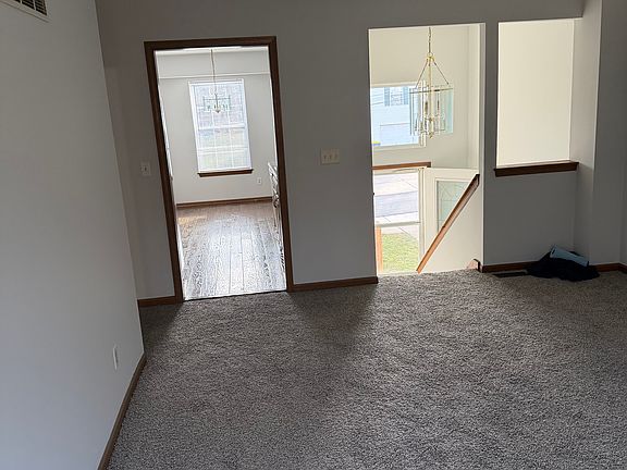4th image of 5724 NE Barnes Ave