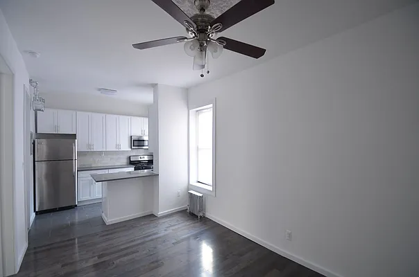 Rented by CITY SKYLINE REALTY INC | media 12