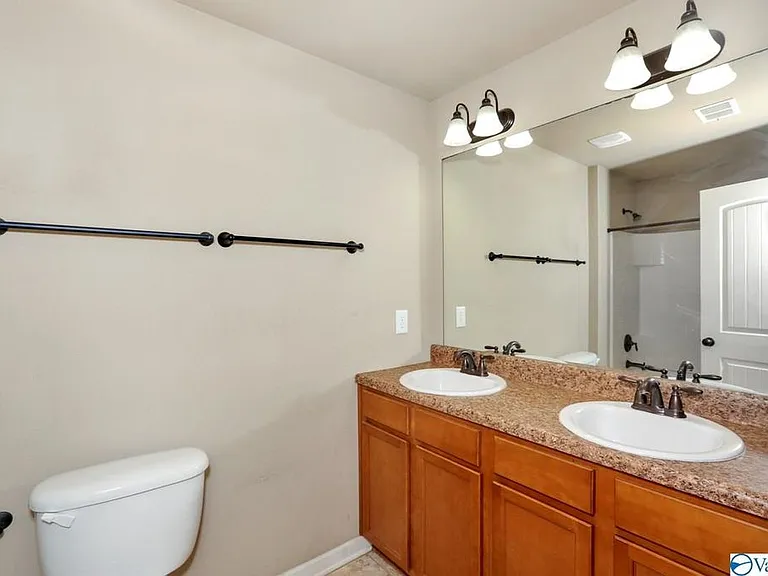 140 Harold Murphy Dr — Photo 4