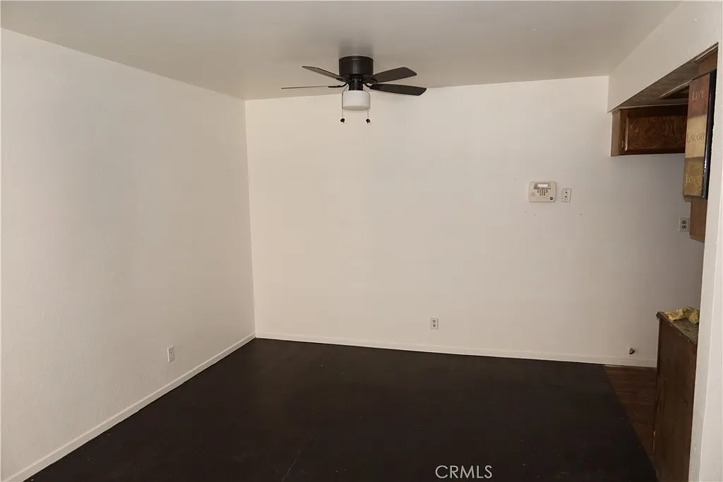 2 bed, 1.5 bath, 4536 sqft, $1,950 — Photo 4