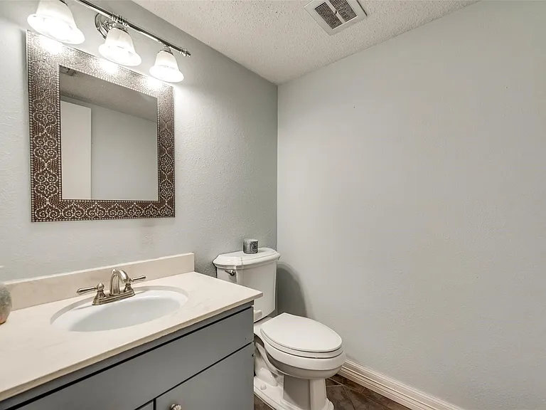 426 Westview Ter — Photo 11