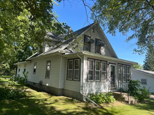 422 Dupont Ave NW, Renville, MN 56284