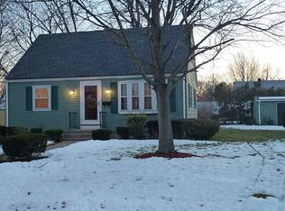 262 Hunt Ave, Warwick, RI 02886