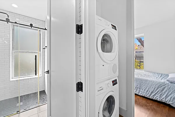 Rented by Compass | media 12