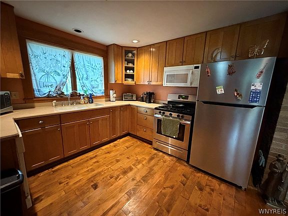 5th image of 14 Grant St
