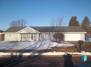 600 S Elizabeth, Luverne, MN 56156