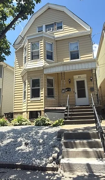 21 Terrace Pl #1 — Photo 1