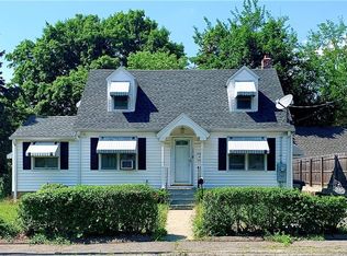 240 Woodrow Ave, Bridgeport, CT 06606