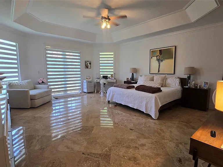 19179 S Gardenia Ave — Photo 10
