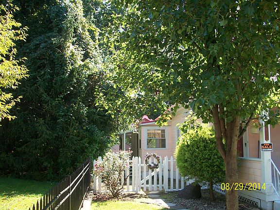 side porch view/picket fence