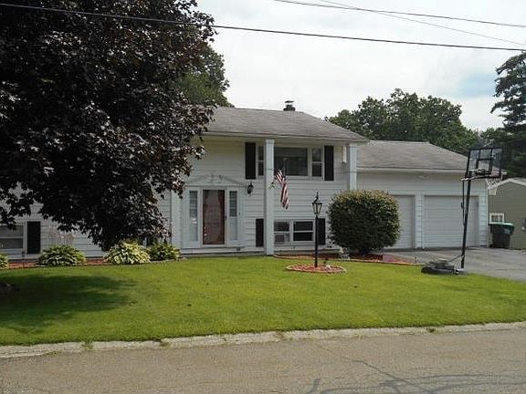 2nd image of 252 Mary Dr