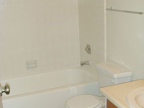 3rd image of 1616 Lorna Dr