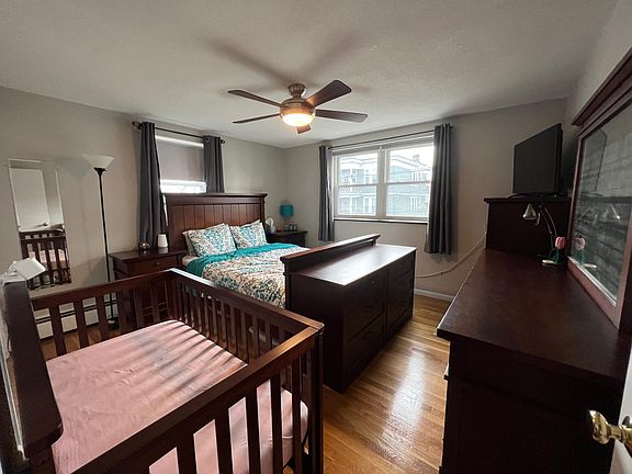 Master bedroom with multi-speed ceiling fan