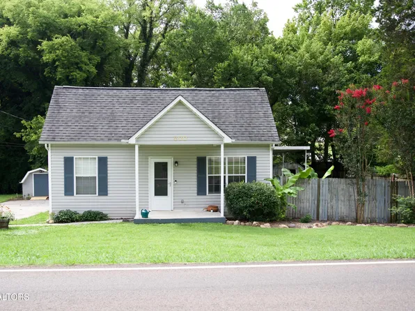 800 E Inskip Dr, Knoxville, TN 37912