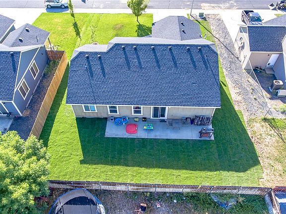 4th image of 609 N Kentucky Dr