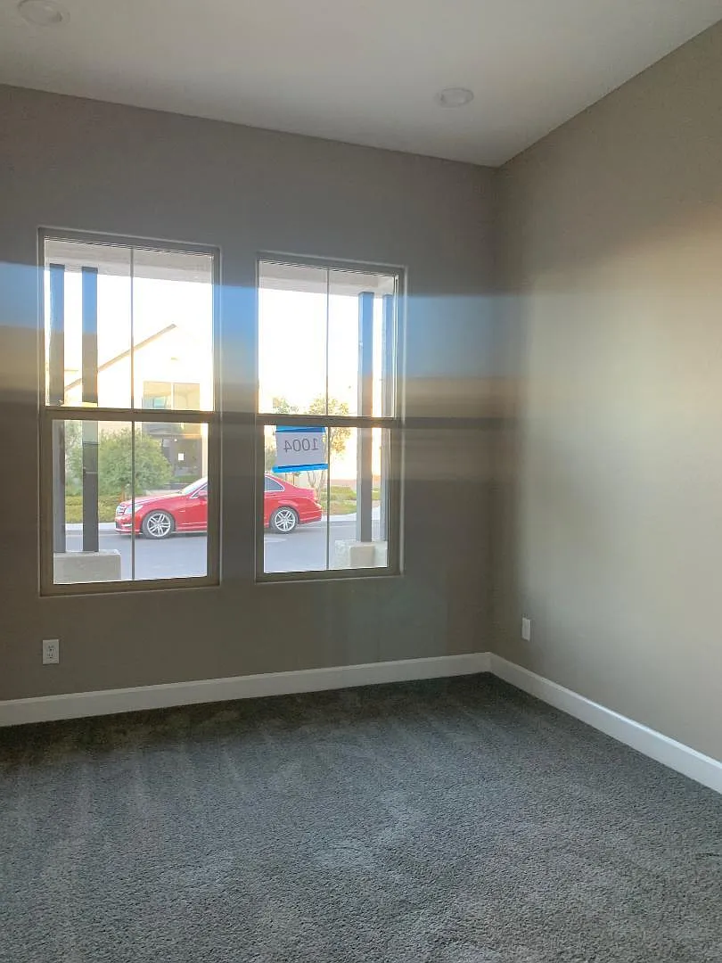 1134 S Tumbleweed Ln — Photo 3
