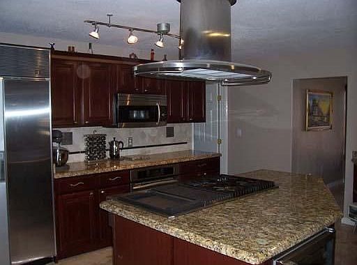 2nd image of 11801 NW 18th Ct