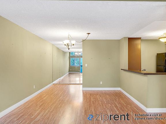 4th image of 4900 Overland Ave Unit 360