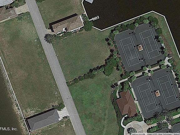 3rd image of 235 Yacht Harbor Dr