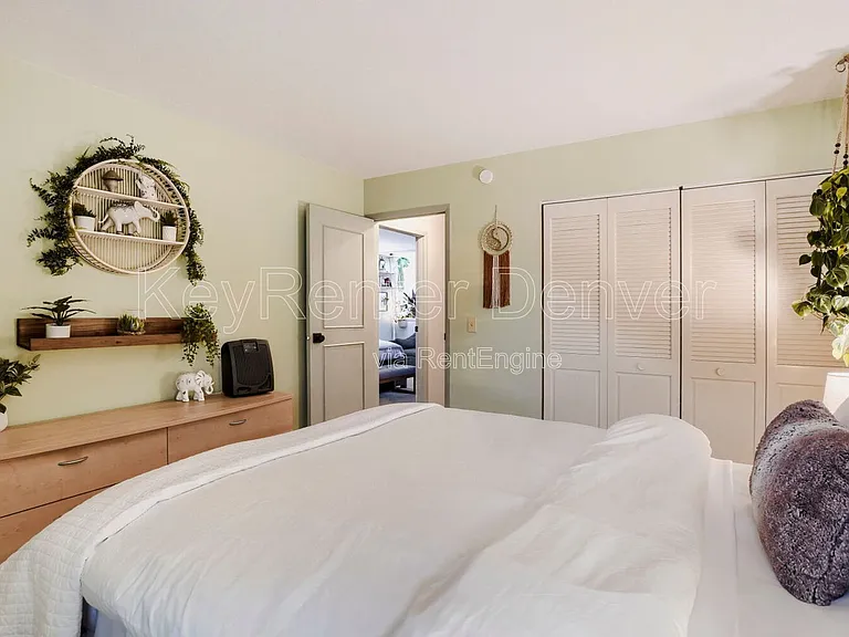 1050 S Monaco Street Pkwy #37 — Photo 18