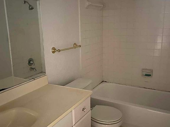 4th image of 4212 Belle Park Dr