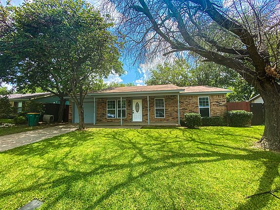 2nd image of 1121 Saturn St