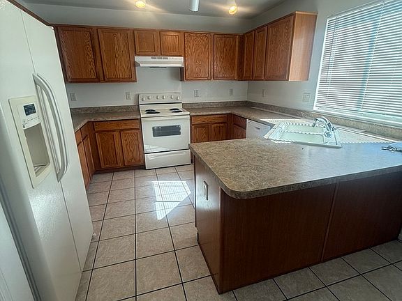 2nd image of 4108 E Agate Knoll Dr