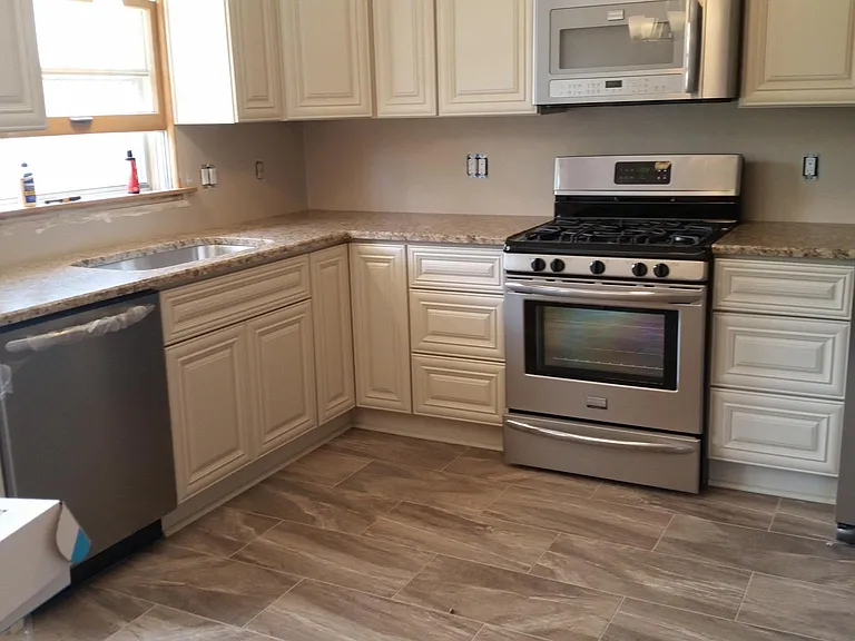 3027 S 83rd St #UPPER — Photo 5