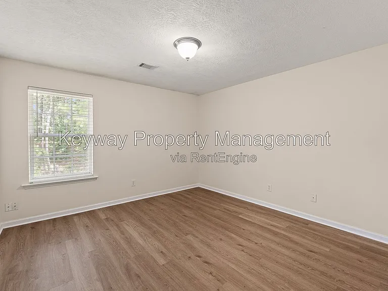 615 Goodale Ln — Photo 15