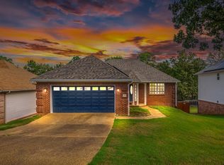 49 Emerald Dr, Maumelle, AR 72113