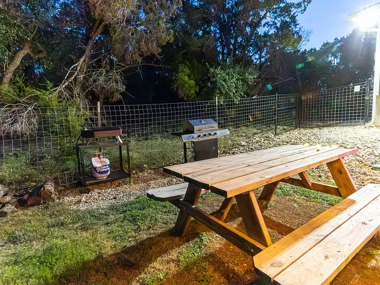 Eastview Dr — Photo 13