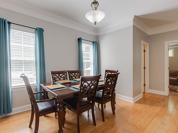 5th image of 1029 Maxcy St